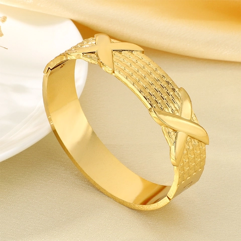 Bracciale Rigido Largo Forma X Acciaio Inossidabile Placcato Oro 18K Trama Intrecciata Gioielli Moda Retro Per Donne