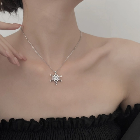 Fashion Alloy Snowflake Starburst Tassel Necklace For Women Elegant Rhinestone Inlaid Y-Shaped Chain Jewelry Necklaces Gift