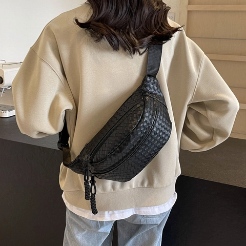 Borsa Da Petto In Pelle PU Intrecciata Tracolla Marsupio Moda Forma A Guscio Cinghia Regolabile Street Style Donna Uomo
