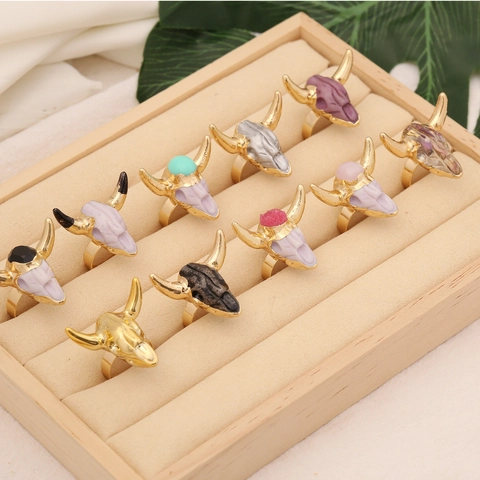 Vintage Bohemian Bull Head Skull Adjustable Alloy Resin Ring Western Ethnic Tribal Style For Women Fashion Jewelry