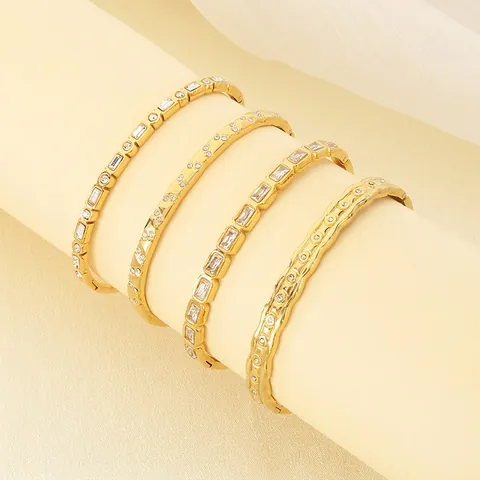 Bracciale Rigido Acciaio Inossidabile Placcato Oro 18K Zirconia Cubica Incastonata Gioielli Moda Minimalista Donne