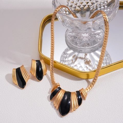 Retro Geometric Jewelry Alloy Enamel Necklace Earrings With Silver Earring Post Vintage Artistic Style For Women