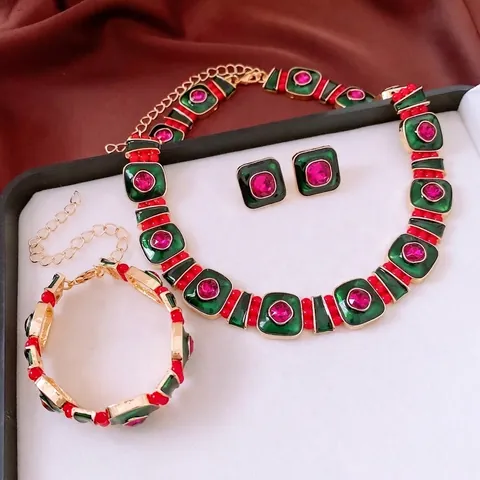 Vintage Schmuckset Mit Halskette Armband Und Quadratischen Emaille Ohrsteckern Mit Silbernem Ohrstift Für Damen Französischer Retro Stil