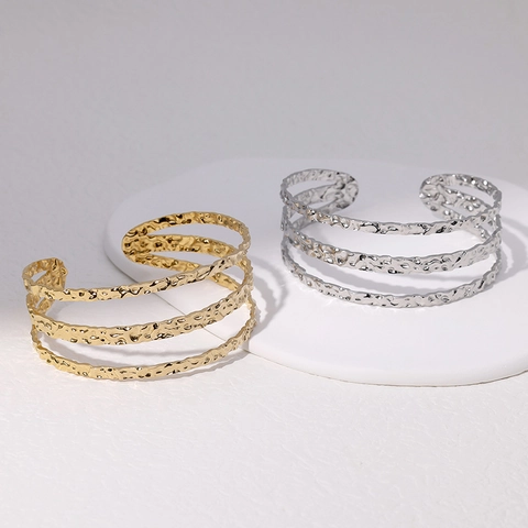 Bracciale A Polsino In Acciaio Inossidabile Texture Martellata Irregolare Multistrato Bangle Aperto Gioielli Di Moda Minimalisti Per Donne