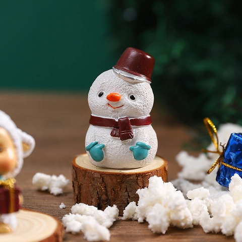 Christmas Mini Figurines Ornaments Resin Ceramic Santa Snowman Reindeer Animal Cute Cartoon Desktop Decor Holiday Gift