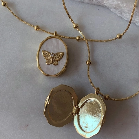 Vintage Butterfly Mother Of Artificial Pearl Locket Necklace Openable Copper Gold Plated Heart Oval Square Photo Frame Pendant Jewelry