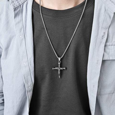 Collar De Cruz Crucifijo Para Hombre Acero Inoxidable Diseño De Clavo Colgante Relieve Jesús Joyería Hip Hop Religiosa
