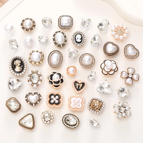 Amuletos de Zapatos de Aleación Vintage para Zuecos Accesorios DIY Con Adornos de Perlas Artificiales Strass Flor Corazón