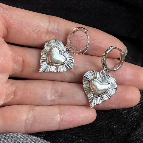 Orecchini a Cerchio a Cuore Placcati in Argento Vintage Con Perno in Argento Sterling 925 Design Plissettato Pendente a Cuore 3D per Donna