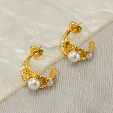 Orecchini A Cerchio A Forma Di C Da Donna Acciaio Inossidabile Placcato Oro 18K Retro Francese Texture Martellata