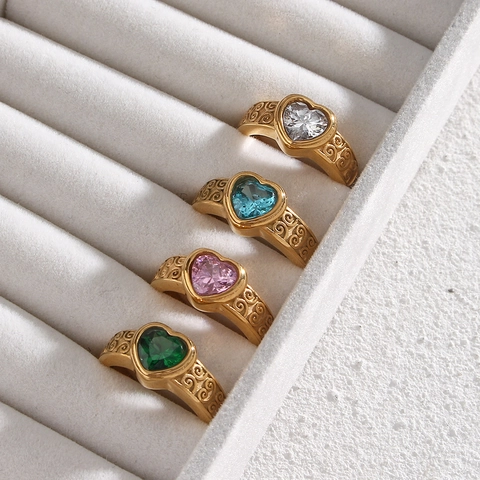 Vintage Edelstahl Gold Plattiert Herz Zirkonia Ring Für Damen Eleganter Schnörkelmuster Design Mode Schmuck Fingerring
