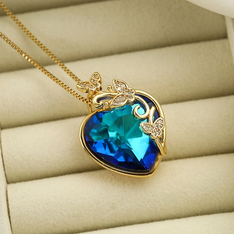 Herz Anhänger Halskette Blauer Zirkon Mit Schmetterling Dekor Kupfer Vergoldet Eleganter Schmuck Für Damen