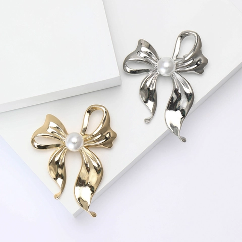 Elegante Legering Strik Broche Speld Met Kunstparel Glanzend Metaal Corsage Voor Dames Pakken Mantels Feest