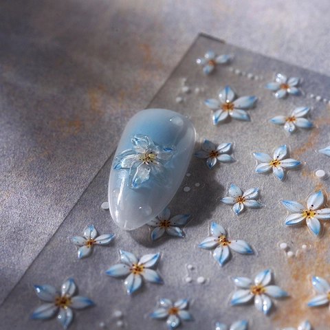 Stickers Ongles Relief 3D Motifs Fleurs Bleues Auto-adhésif Ultra Mince Décoration Manucure DIY