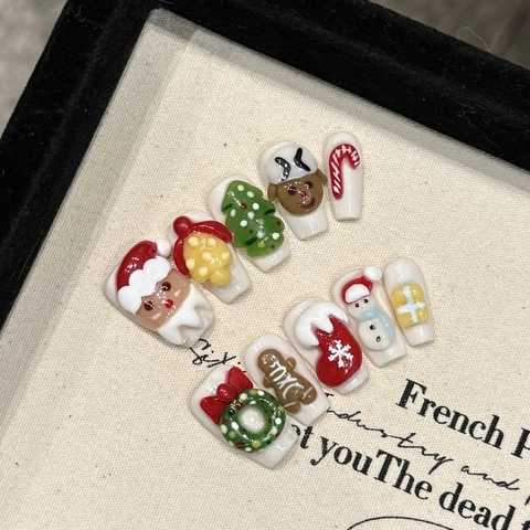Christmas 3D Relief Press On Nails Handmade Resin Short Ladder Shape Festive Holiday Manicure