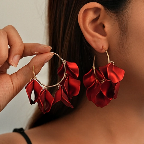 Vintage Flower Petal Hoop Earrings With Acrylic Dangles And Silver Earring Post Retro Geometric Jewelry For Women