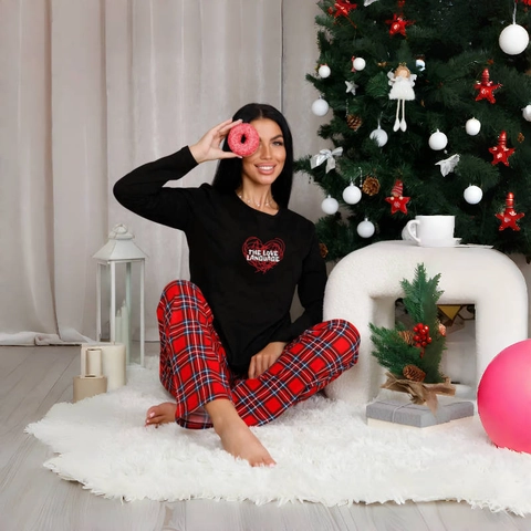 Dames Pyjama Top Met Lange Mouwen Hartprint En Geruite Broek Kerst Loungewear Polyester Elastaan Comfortabele Nachtkleding