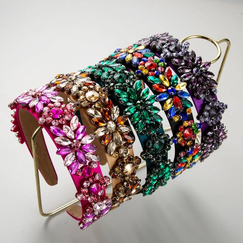 Baroque Vintage Wide Padded Headband With Hand-Sewn Rhinestone Flower Patterns On Satin Base For Women Wedding Party Hair Accessory