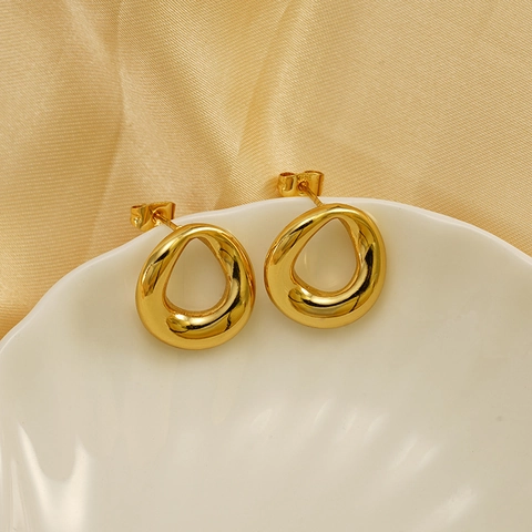 Irregular Twisted Circle Stud Earrings 18K Gold Plated 304 Stainless Steel Hypoallergenic Minimalist Jewelry For Women