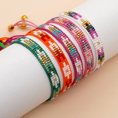 Handgefertigtes Saatperlen Armband Gewebtes Böhmisches Ethnisches Geometrisches Pfeilmuster Verstellbarer Schiebeknoten