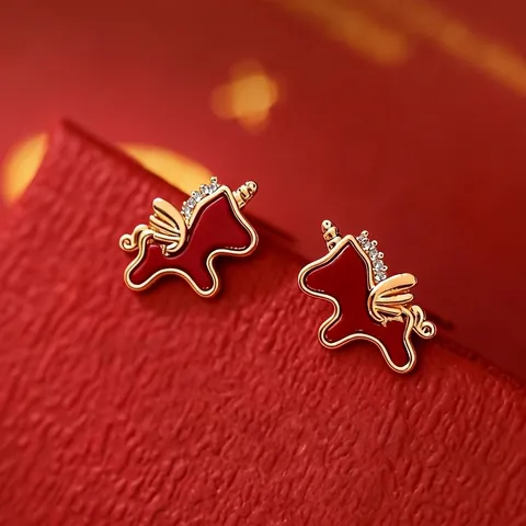 Rote Emaille Geflügelte Pferd Ohrstecker Legierung Mit Silbernen Ohrringstift Zirkonia Festlicher Schmuck Für Frauen