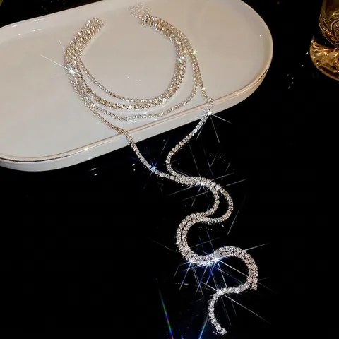 Mehrlagige Quasten-Halskette Legierung Strass Glänzende Lange Y-Form Choker Elegante Party-Schmuck Für Frauen