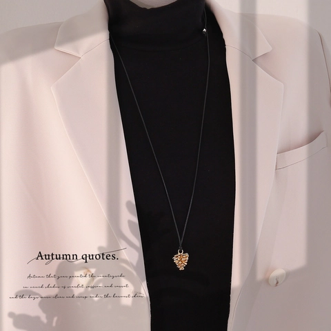 Collier Pendentif Pomme De Pin Longue Corde Réglable Alliage Automne Hiver Chaîne De Pull Bijoux Femmes