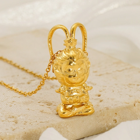 Collana Pendente 3D Eroe Scimmia Mitico Acciaio Inossidabile Placcato Oro 18K Stile Hip Hop Gioielli Creativi Personaggio Leggendario