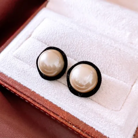 Round Imitation Artificial Pearl Stud Earrings With Flocking Border And Silver Earring Post Vintage Alloy Jewelry For Women