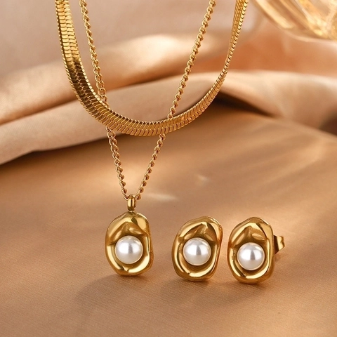 Set di Gioielli in Acciaio Inossidabile con Perle Artificiali Donna Vintage Collana a Catena Piatta Stratificata Orecchini Oro