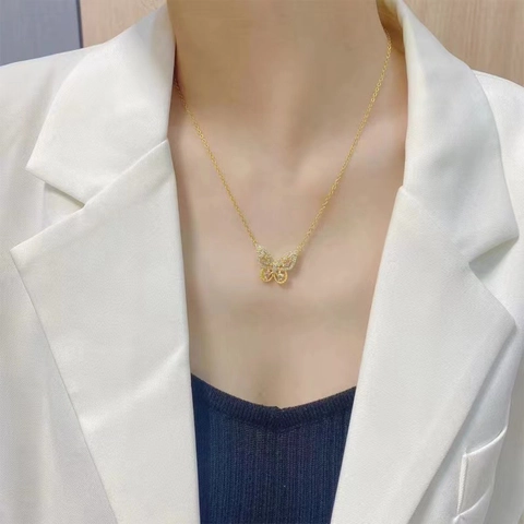 Butterfly Pendant Necklace For Women Copper Gold Plated With Colorful Cubic Zirconia Hollow Design Clavicle Chain