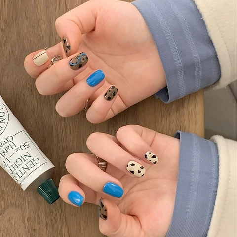 Leopard Cow Print Short Square Press On Nails Blue Contrast Waterproof Removable Artificial Nail Tips