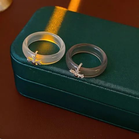 Anillo De Cruz Gótica De Resina Y Cobre Estilo Calcedonia Semi Transparente Para Mujeres