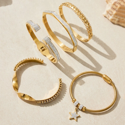 Luxurious Pave Rhinestone Geometric Open Bangle 18K Gold Plated Stainless Steel Star Pendant Bracelet Set For Women Jewelry