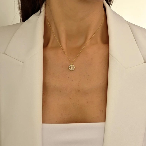 Collana con Ciondolo a Bussola in Rame Vintage Colore Oro Zirconia Intarsiata Catena a Maglie Gioielli Regalo Uomo Donna