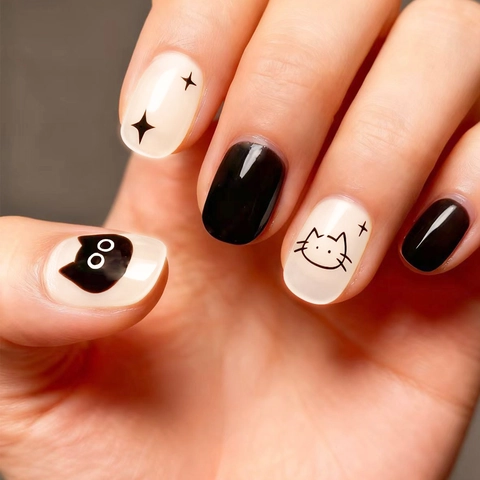 Uñas Postizas A Presión Brillantes Negro Crema Blanco Cortas Cuadradas Con Lindo Patrón De Gato Y Estrella De Dibujos Animados