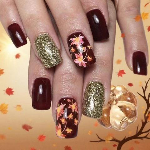 Short Square Press On Nägel Herbst Ahornblatt Muster Gold Glitzer Glänzend Elegante Künstliche Fingernägel Für Damen
