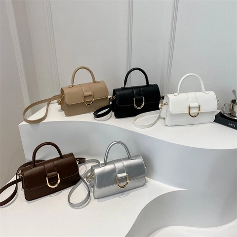 Bolso Cuadrado Pequeño de Cuero PU de Moda para Mujer Bolso de Hombro Simple de Color Sólido Con Hebilla en D de Metal Bolso de Mano Versátil para Conmutar