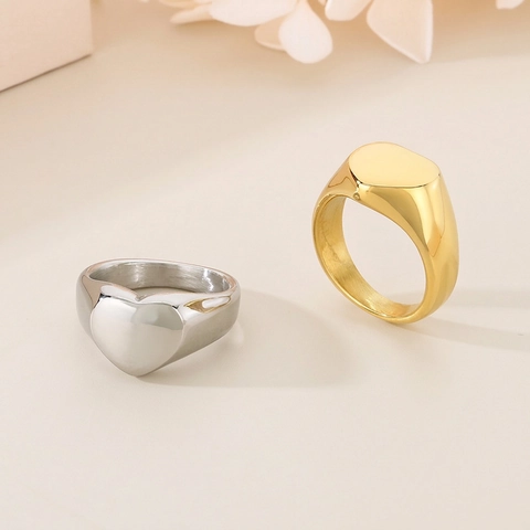 Minimalist Heart Signet Ring Stainless Steel High Polish Versatile Fashion Jewelry For Women