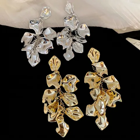 Orecchini Lunghi Con Nappine A Petalo Di Fiore Lega Acrilico Con Perno In Argento Gioielli Di Lusso Donna