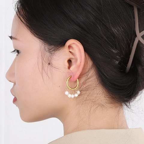 Vintage Stainless Steel Hoop Earrings With Artificial Pearl Pendants Geometric Minimalist Lightweight Jewelry For Women