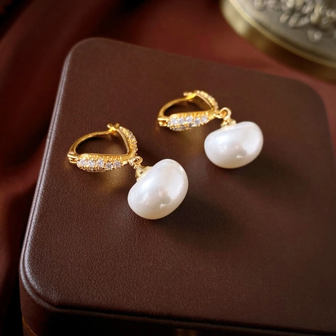 Pendientes De Gota De Perla Artificial Forma De Corazón Cobre Chapado En Oro Con Circonita Estilo Francés Joyería Elegante