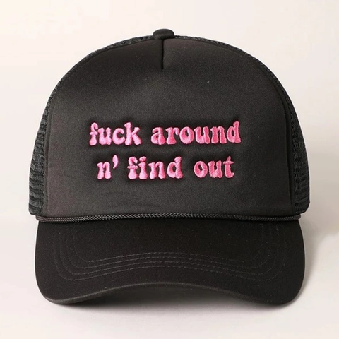 Trucker Pet Polyester Schuim Mesh Ademend Slogan Borduursel Verstelbaar Zonbescherming Outdoor Streetwear Voor Heren Dames