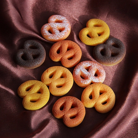 Harz Simulation Brezel Churro Charms Essen Spiel Flache Rückseite Dekorative Accessoires Für DIY Handwerk Handyhülle