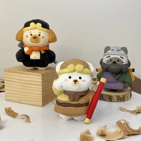 Hand-Carved Basswood Cartoon Character Desktop Ornaments Hand-Painted Traditional Figure Animal Statues Wood Home Decor Gift