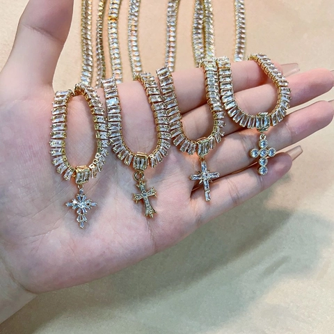 Lussuosa Collana Con Ciondolo a Croce in Rame e Zirconia Per Donna Catena Tennis Iced Out Hip Hop Gioielli di Moda