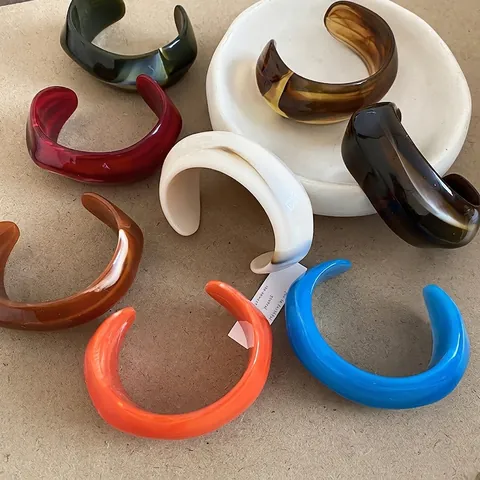 Brede Acryl Armband Hars Marmerpatroon Open Manchet Retro Mode Dagelijkse Casual Sieraden Voor Vrouwen