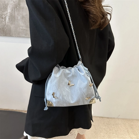 Women Pleated PU Leather Bucket Bag Metallic Butterfly Decor Drawstring Crossbody Bag With Chain Strap Fashion Chic