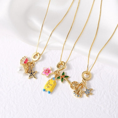 Collier Pendentif en Cuivre Plaqué Or Style Nautique Perle Artificielle Strass Voyage Océan Étoile de Mer Voilier Émail Chaîne de Clavicule Bijoux pour Femme