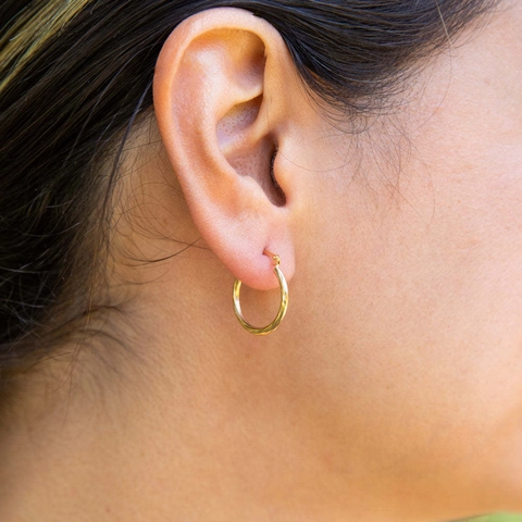 Minimalist Stainless Steel Hoop Earrings For Women 18K Gold Plated Geometric Textured Twist Circle Jewelry Elegant Fashion